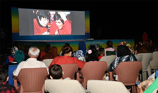 Terme'de "Yazlık Sinema Günleri" başladı
