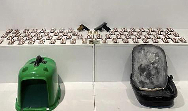 Uyuşturucuları kedi kafesine zulalamış!