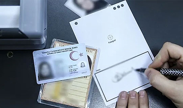Yeni çipli kimlik kartı olmayanlar için kritik karar; Artık bunu yapamayacaksınız