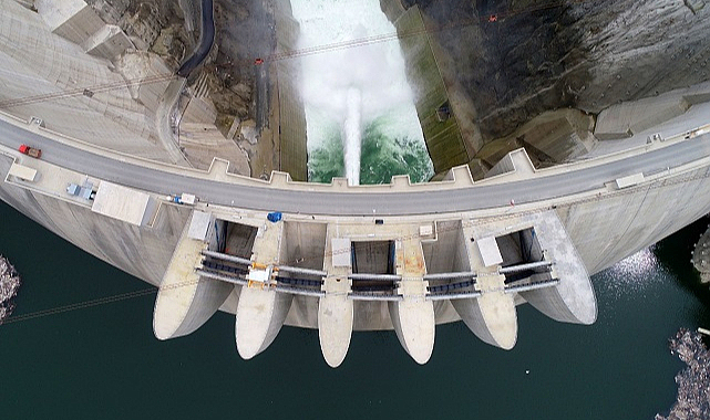 Yusufeli Barajı'nda elektrik üretilecek