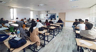 Atakum'da 67 öğrencinin üniversite hayalini gerçekleştirdiler