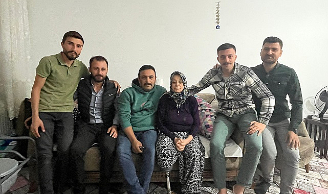 Bacağı kesilen kadına protez bacak takıldı