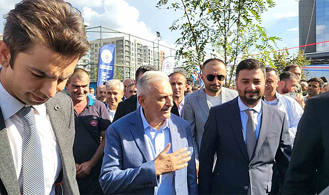 Binali Yıldırım'dan İstanbul açıklaması! Beceriksiz yönetim