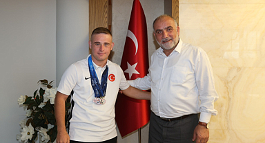 Canik’in milli gururu Sandıkçı’yı ziyaret etti