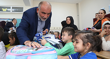 Canik'te iki bin öğrenciye çanta ve kırtasiye yardımı