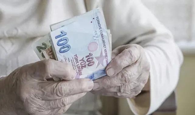 Emekliye ek zam yapılacak mı? Gözler o tarihte…