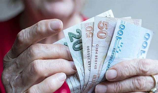 Emekliye müjde! Cumhuriyet Bayramı ikramiyesi yolda