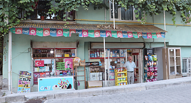 Havza’daki ‘Bakkal Amca’ 42 yıllık hikayesine devam ediyor!