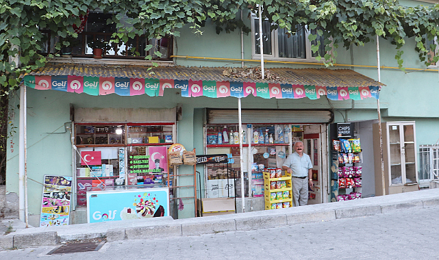 Havza’daki ‘Bakkal Amca’ 42 yıllık hikayesine devam ediyor!