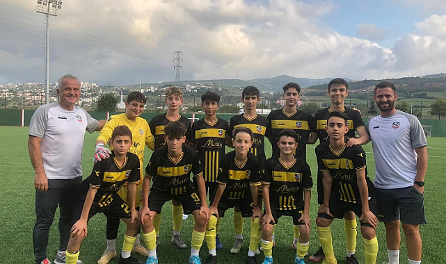 Kadıköyspor farklı kazandı 7-1