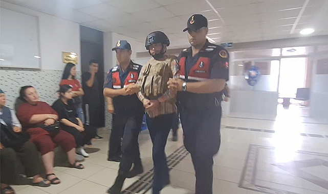 Kına gecesinde  gelinin babasını öldürmüştü! Adliyeye böyle getirildi