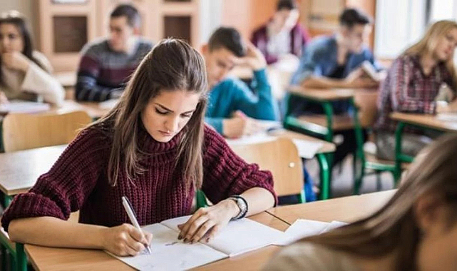 Liseli öğrenciler dikkat! Sınıfta kalma geri geldi