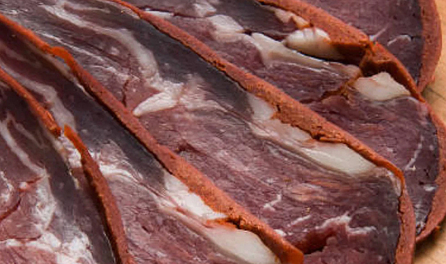 Namet pastırmada karmin böceği mi kullanılıyor? Gıda Dedektifi video yayınladı