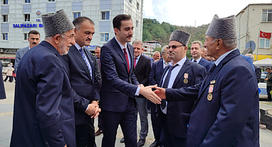 Salıpazarı'nda Gaziler Günü törenle anıldı