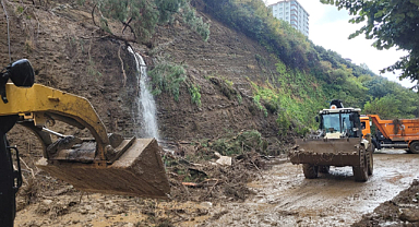 Samsun Büyükşehir Belediyesi yolları açtı