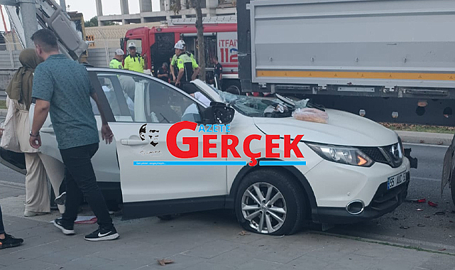Samsun'da feci kaza! Jeep tırın altına girdi