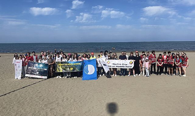 Samsun'da gönüllüler Atakum sahilini pırıl pırıl yaptı!