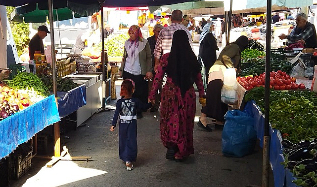 Samsun'da meyve sebze fiyatları cep yakıyor! İşte pazar fiyatları