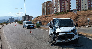 Samsun’da para dolu nakil aracı otobüsle çarpıştı: 4 yaralı var