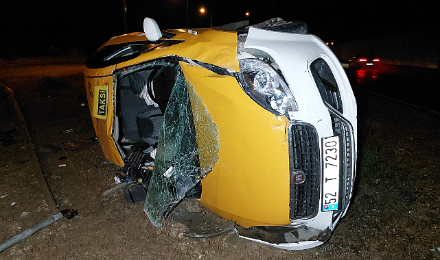 Samsun'da taksi takla attı! 4 yaralı