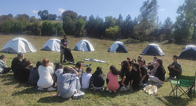 Samsun’da YİBO öğrencileri okul bahçesinde kamp provası yaptı