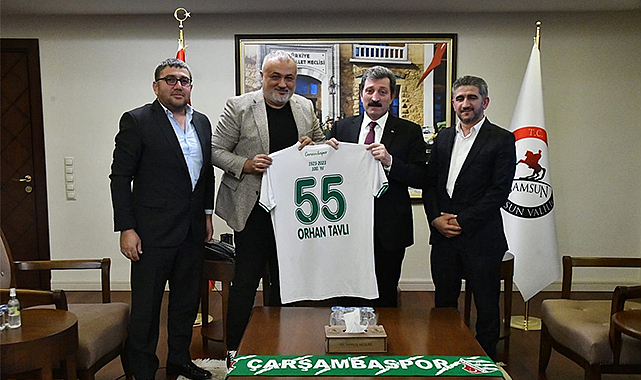 Samsun Valisi Tavlı’ya Çarşambaspor forması