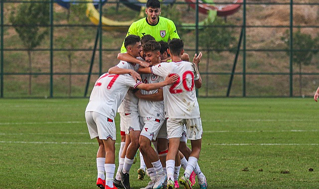Samsunspor U19 zirveye yerleşti