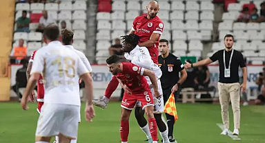 Süper Lig maçında Antalyaspor Samsunspor'u 2-0 mağlup etti