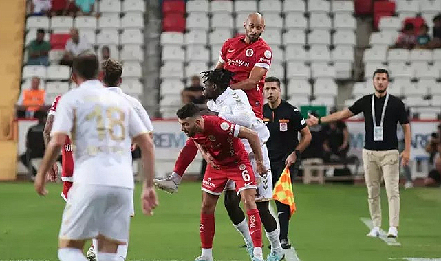Süper Lig maçında Antalyaspor Samsunspor'u 2-0 mağlup etti