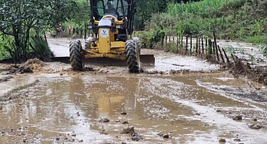 Tekkeköy Belediyesi ekipleri sel felaketi için sahada! 