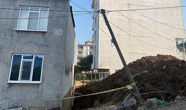 Samsun'un Tekkeköy ilçesinde işçi çöken duvarın altında kaldı