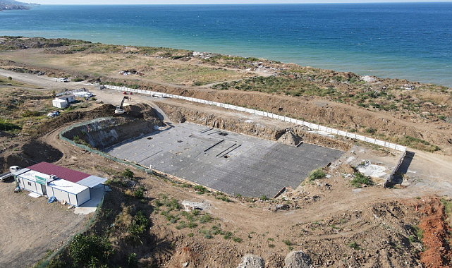 Trabzon Akçaabat'ta yarı olimpik yüzme havuzu yapılıyor