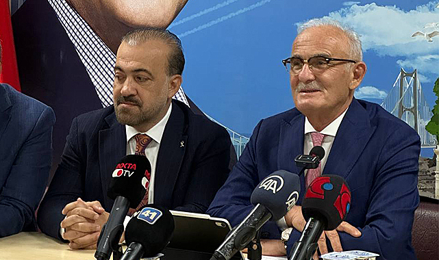 Yılmaz, Kocaeli'de partililerle buluştu: 'Hizmet kervanına İstanbul ve Ankara'yı da ekleyeceğiz'