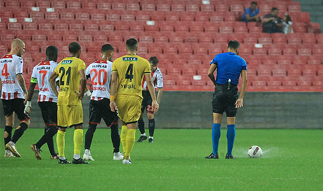 Yüksel Yıldırım’dan stat zemini ile ilgili açıklama