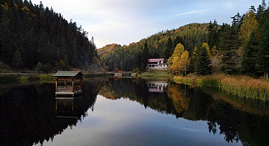 Akgöl sonbaharda bir başka güzel