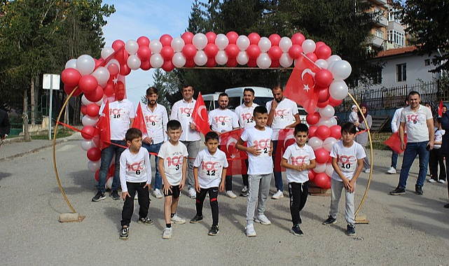 Asarcık'ta 100. yıl koşusu düzenlendi