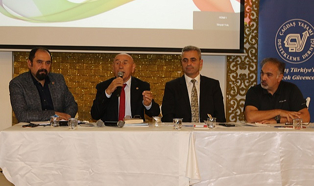 Atakum'da 100. yılında cumhuriyet konuşuldu