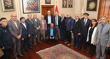 Başkan Mustafa Demir muhtarlarla buluştu