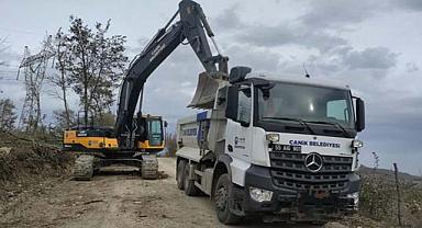 Canik Belediyesi yol yapım çalışmalarında hız kesmiyor!