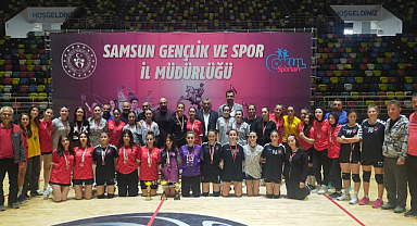 Hentbolde Samsun şampiyonu Ondokuz Mayıs Anadolu Lisesi