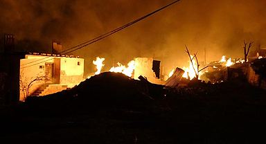 Kastamonu'da yangın felaketi: 43 ev yandı