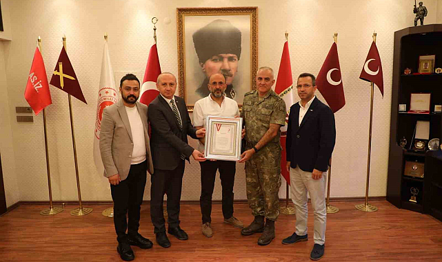 Kızılay'dan Samsun Garnizon Komutanlığı'na 'gümüş madalya'