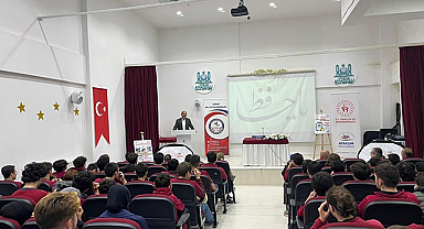 Müdür Dereci gençlerle buluştu