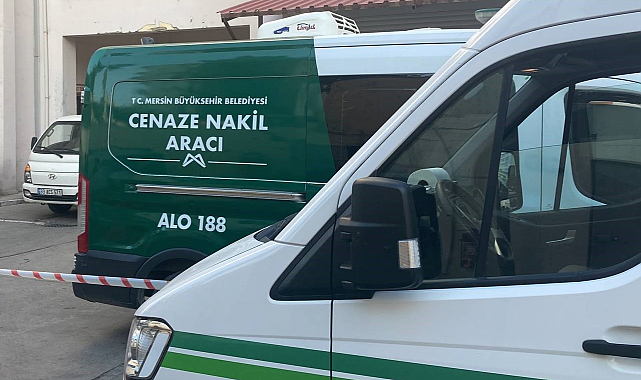 Öz babasını boğarak öldürüp ranzanın altına sakladı