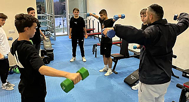 Salıpazarı'nda ücretsiz fitness eğitimi veriliyor