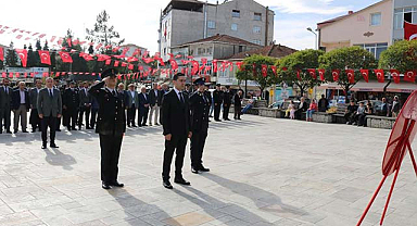 Samsun Asarcık'ta 100. yıl çelenk töreni