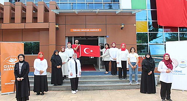 Samsun'da 29 Ekim Cumhuriyet Marşı'nı işaret diliyle okudular