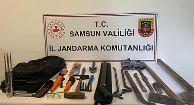 Samsun’da define avcıları suçüstü yakalandı