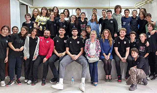 Samsun'da dev adamlar öğrencilerle buluştu