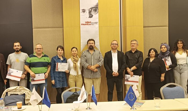 Samsun'da Uğur Mumcu Vakfı yerel gazetecilere eğitim semineri düzenledi